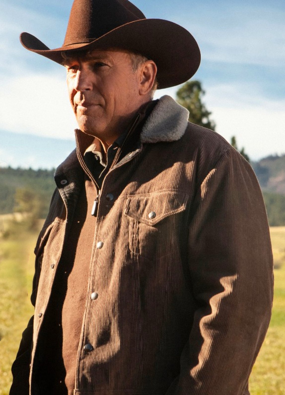 This John Dutton Wears a Corduroy Shearling Collar Jacket in the Yellowstone Tv Show