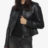 Signature Black Leather Jacket – Effortless Elegance (3)